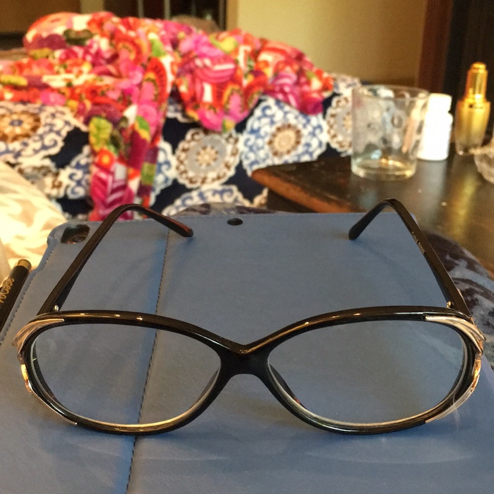 Beautiful  reading glasses.+2.50 NWOT